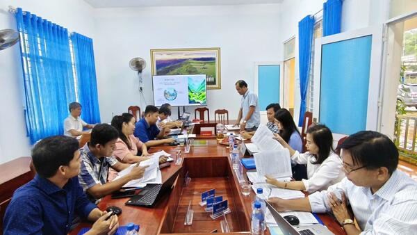 Sở Văn hóa, Thể thao và Du lịch làm việc với UBND xã Đặng Thùy Trâm về công tác thiết chế văn hóa, thể thao và hệ thống truyền thanh cơ sở